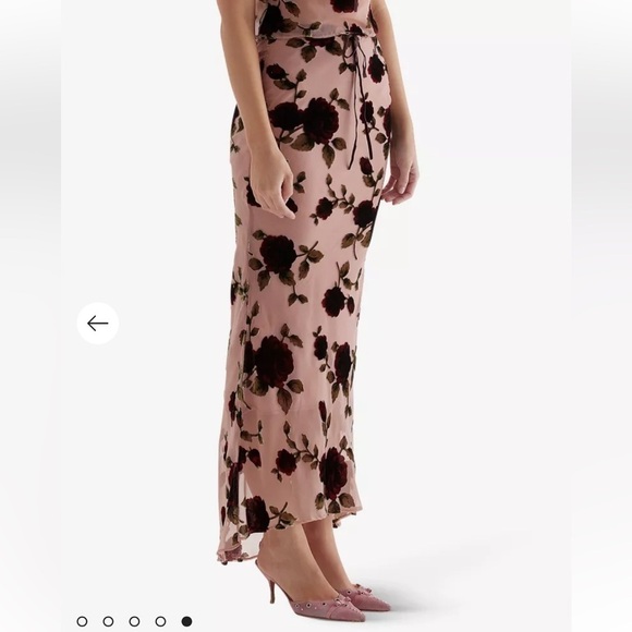 House of CB Imaan floral bias cut maxi skirt in dusty pink Devore - Picture 2 of 13